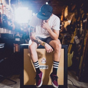 american_socks_mid_high_back_in_black_ii_4