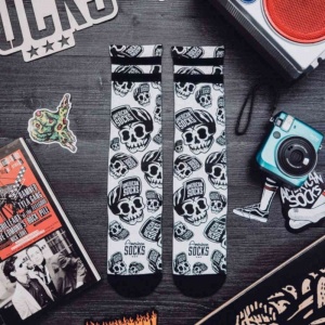 american_socks_signature_skater_skull_3