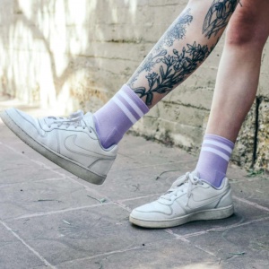 american_socks_violet_ankle_high_3