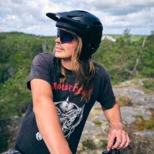 chpo_brand_sunglasses_vinfred_indigo_blue_4