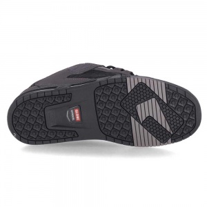 globe_sabre_black_gunmetal_7