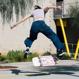 impala_latis_cruiserboard_art_baby_girl_31_8