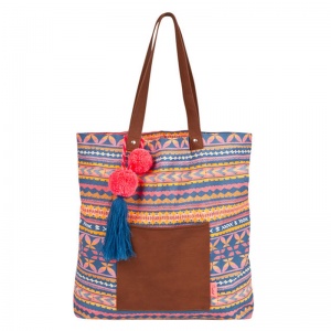 protest_catmore_16_bag_blue_gas