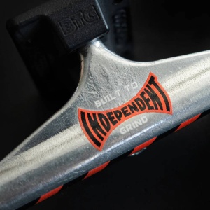 trucks_independent_stage_11_built_to_grind_silver_black_standard_149_8