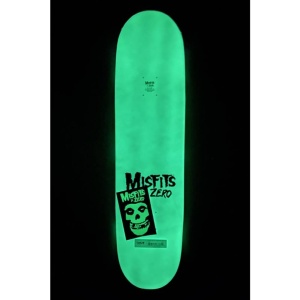 zero_skateboards_team_misfits_fiend_skull_gitd_8_25_4